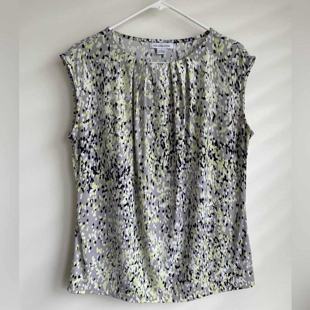 Light Gray Sleeveless Blouse by Liz Claiborne - Size Large